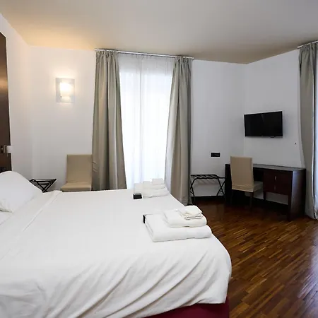 Gemini Rooms